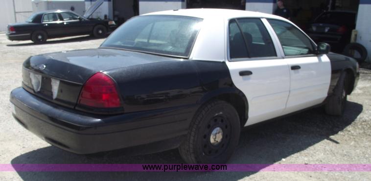 image for item A4129 2008 Ford Crown Victoria Police Interceptor