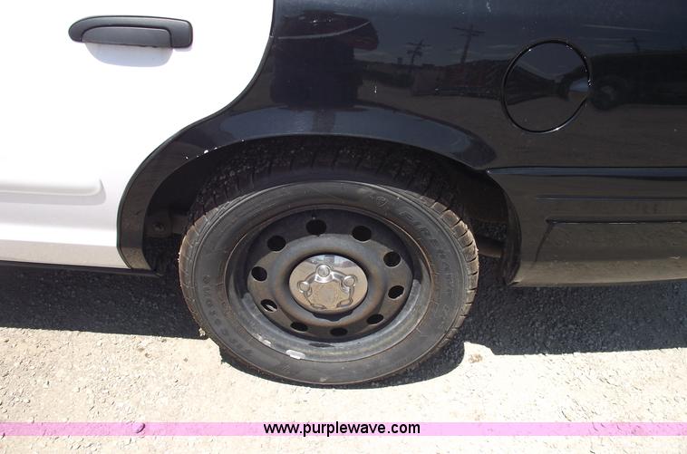 image for item A4129 2008 Ford Crown Victoria Police Interceptor