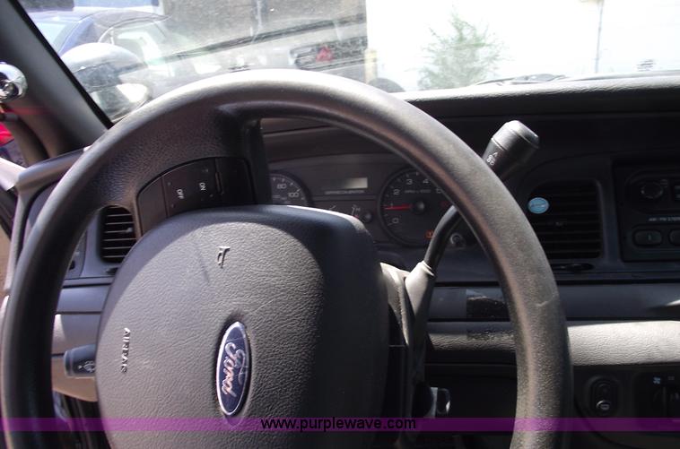image for item A4129 2008 Ford Crown Victoria Police Interceptor