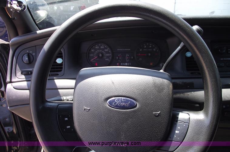 image for item A4129 2008 Ford Crown Victoria Police Interceptor