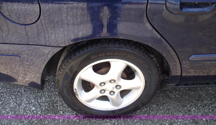 image for item A4130 2001 Ford Taurus SES