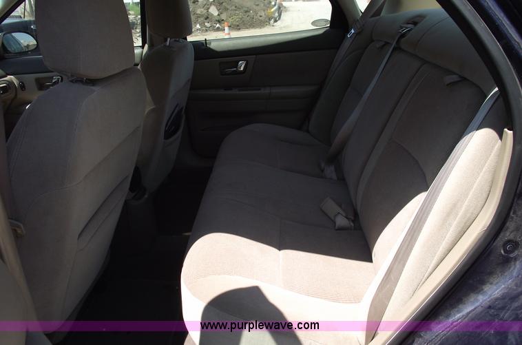image for item A4130 2001 Ford Taurus SES
