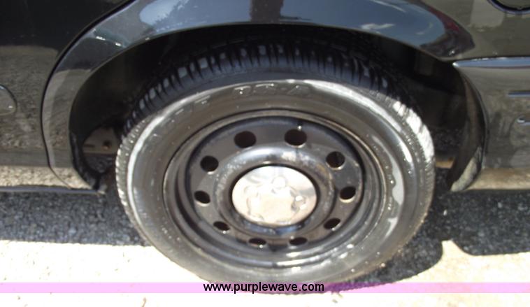 image for item A4131 2005 Ford Crown Victoria Police Interceptor