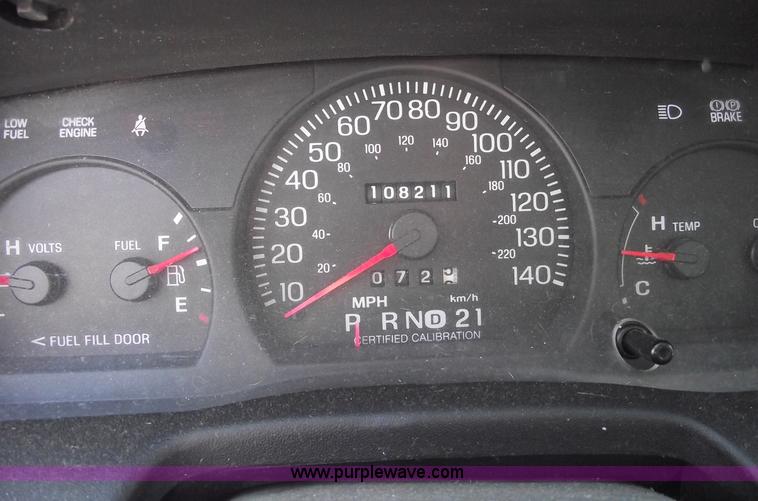 image for item A4131 2005 Ford Crown Victoria Police Interceptor