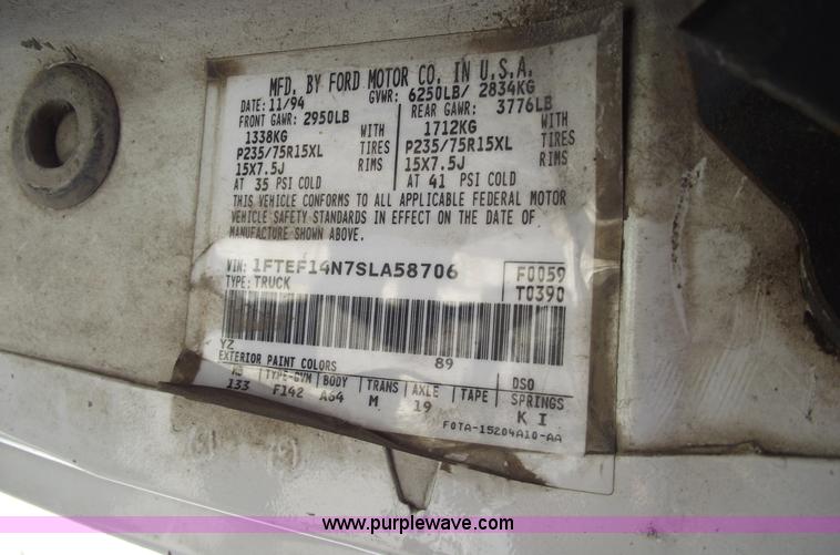 image for item A4143 1995 Ford F150 XL pickup truck