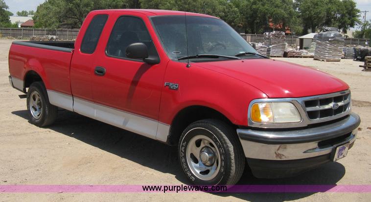 image for item A4283 1998 Ford F150 XL extended cab pickup truck
