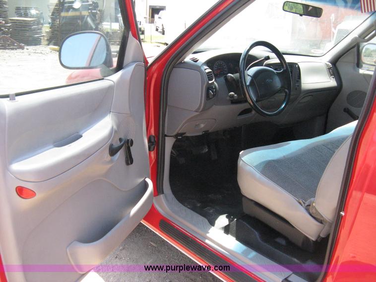 image for item A4283 1998 Ford F150 XL extended cab pickup truck