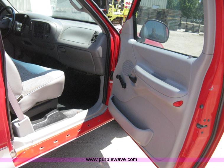 image for item A4283 1998 Ford F150 XL extended cab pickup truck