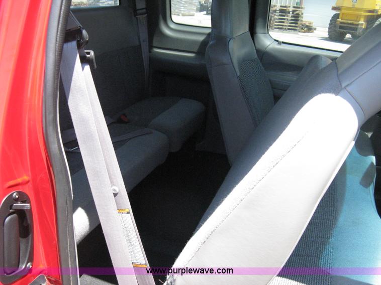 image for item A4283 1998 Ford F150 XL extended cab pickup truck