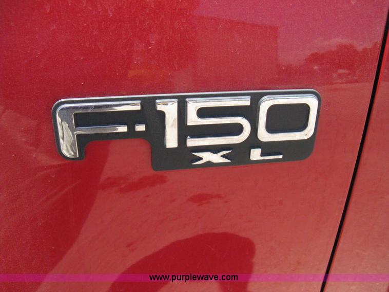 image for item A4283 1998 Ford F150 XL extended cab pickup truck