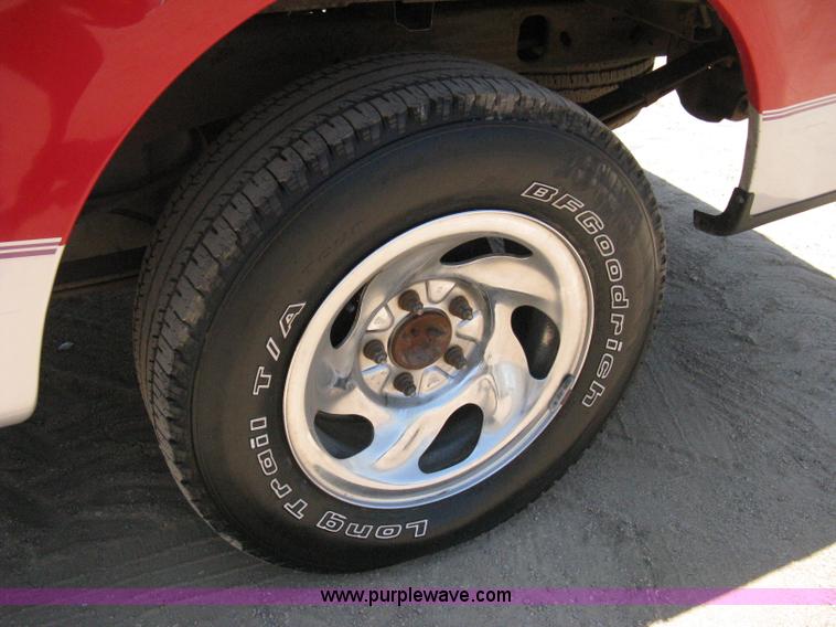 image for item A4283 1998 Ford F150 XL extended cab pickup truck