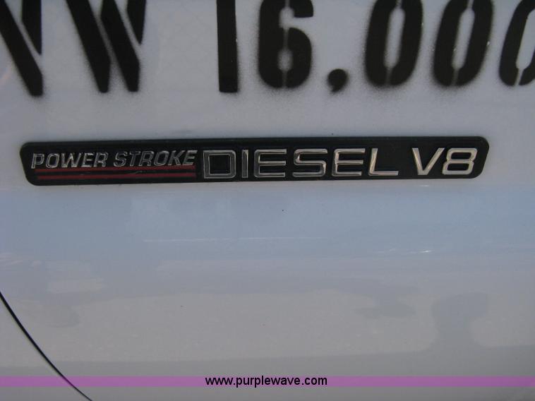 image for item A4287 2000 Ford F550 XL Super Duty pickup truck cab and chassis