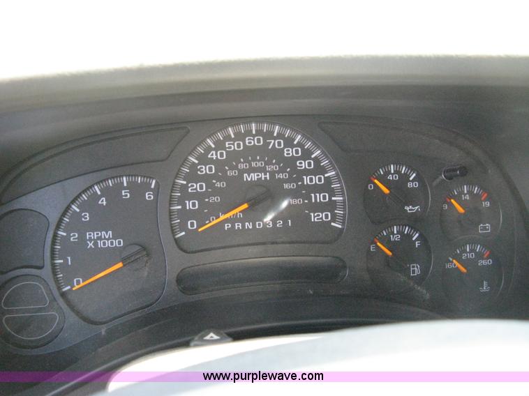 image for item A4288 2006 Chevrolet Silverado 1500 LS extended cab pickup truck