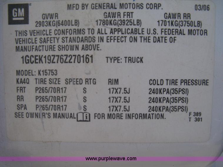 image for item A4288 2006 Chevrolet Silverado 1500 LS extended cab pickup truck