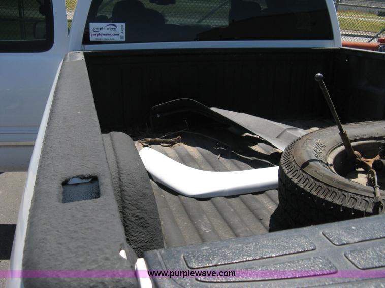 image for item A4288 2006 Chevrolet Silverado 1500 LS extended cab pickup truck