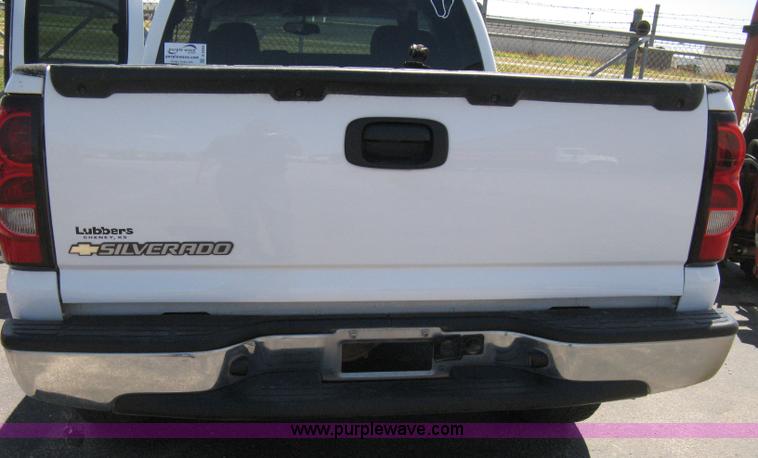 image for item A4288 2006 Chevrolet Silverado 1500 LS extended cab pickup truck