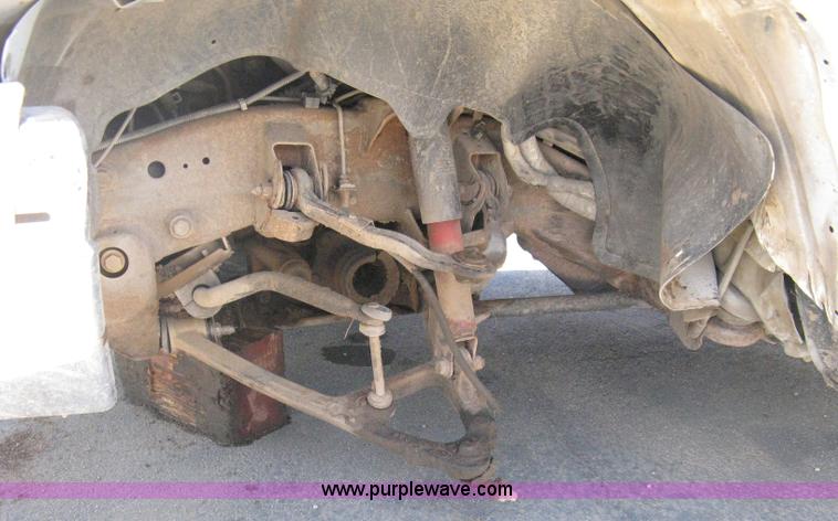 image for item A4288 2006 Chevrolet Silverado 1500 LS extended cab pickup truck