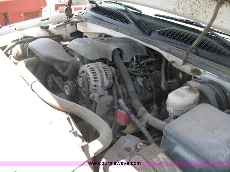 image for item A4288 2006 Chevrolet Silverado 1500 LS extended cab pickup truck