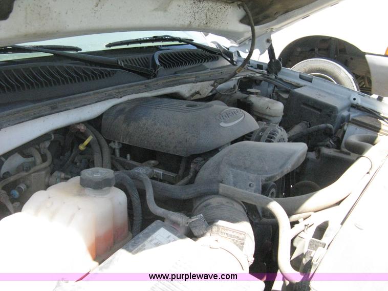 image for item A4288 2006 Chevrolet Silverado 1500 LS extended cab pickup truck