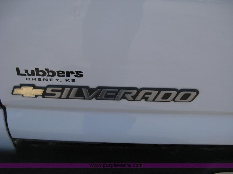 image for item A4288 2006 Chevrolet Silverado 1500 LS extended cab pickup truck