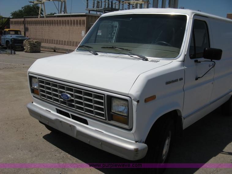 image for item A4294 1990 Ford E150 cargo van
