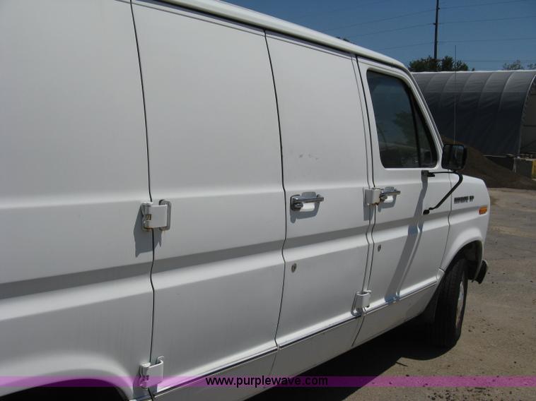 image for item A4294 1990 Ford E150 cargo van