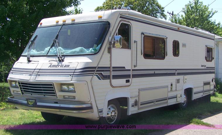 image for item A4530 1987 Chevrolet P30 25' American/Cobra motor home
