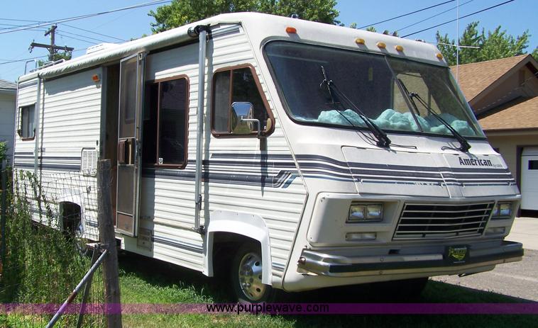 image for item A4530 1987 Chevrolet P30 25' American/Cobra motor home