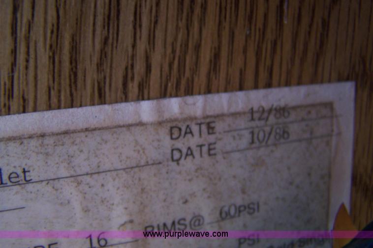 image for item A4530 1987 Chevrolet P30 25' American/Cobra motor home