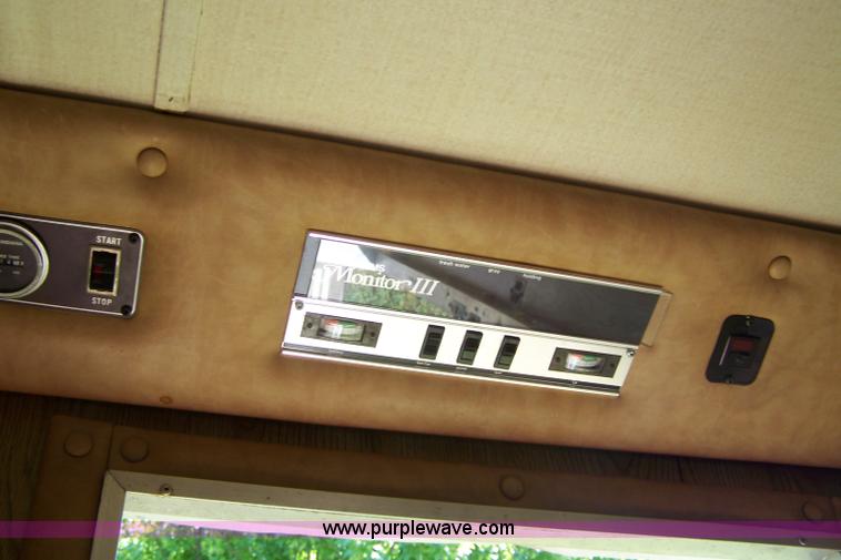 image for item A4530 1987 Chevrolet P30 25' American/Cobra motor home