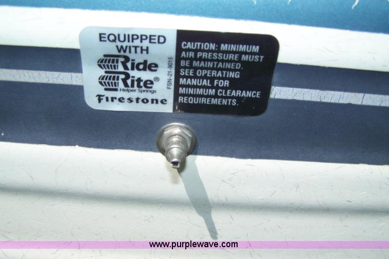 image for item A4530 1987 Chevrolet P30 25' American/Cobra motor home