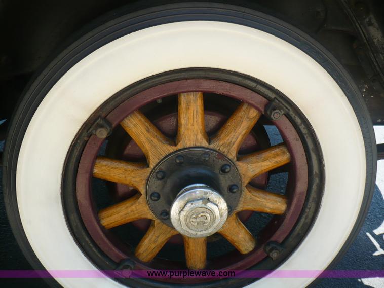 image for item A4803 1931 Buick four door sedan