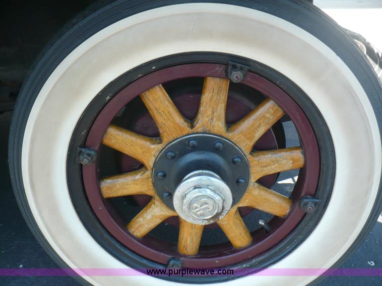 image for item A4803 1931 Buick four door sedan