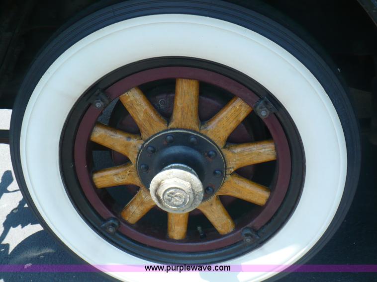 image for item A4803 1931 Buick four door sedan