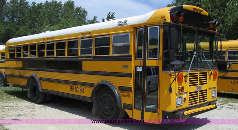 image for item A4919 2001 Thomas Saf-T-Liner school bus