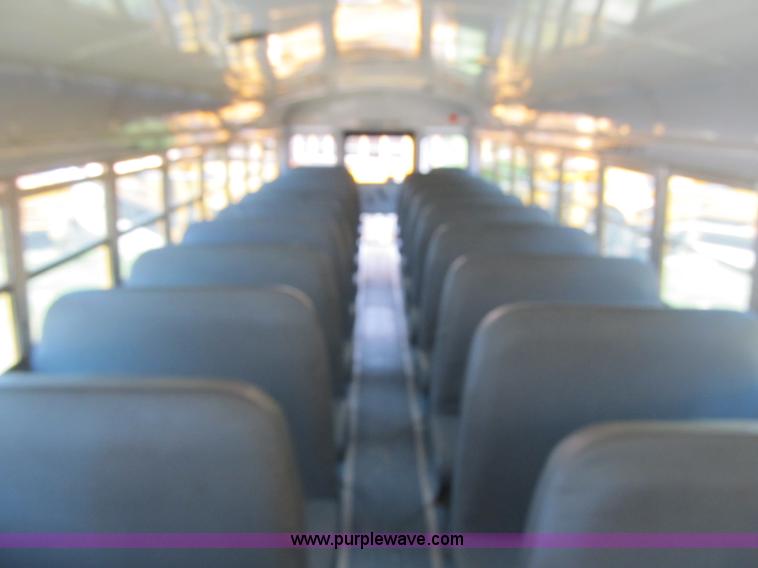 image for item A4919 2001 Thomas Saf-T-Liner school bus