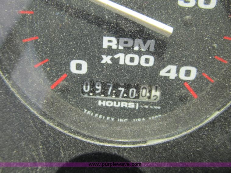 image for item A4919 2001 Thomas Saf-T-Liner school bus