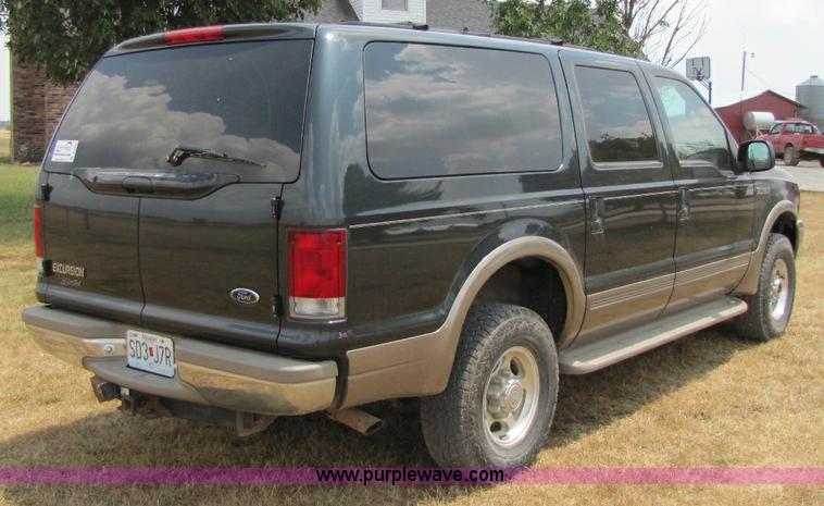 image for item A5068 2000 Ford Excursion Limited SUV