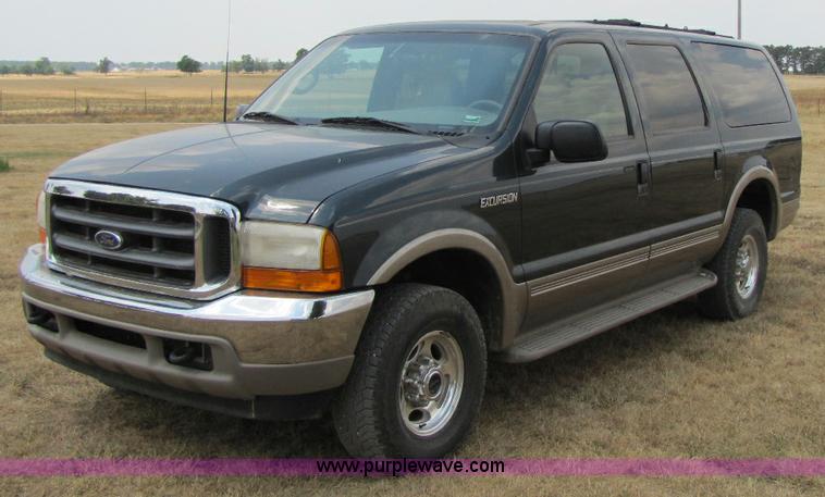 image for item A5068 2000 Ford Excursion Limited SUV