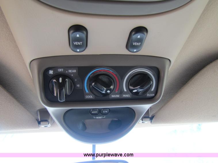 image for item A5068 2000 Ford Excursion Limited SUV