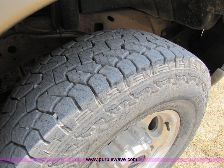 image for item A5068 2000 Ford Excursion Limited SUV