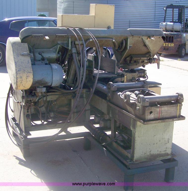 image for item A9500 1978 Kysor HA250 horizontal metal band saw