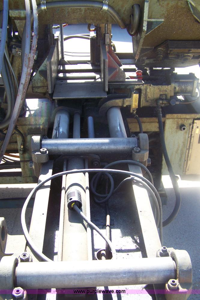 image for item A9500 1978 Kysor HA250 horizontal metal band saw