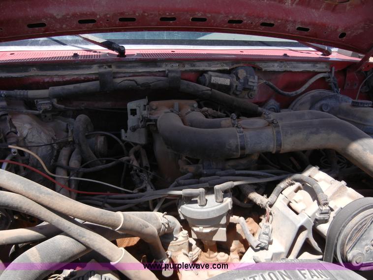 image for item A9737 1995 Ford F350 pickup truck