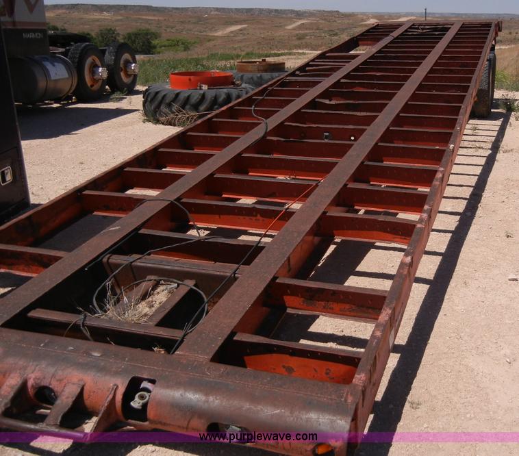 image for item A9739 1980 Hobbs trailer