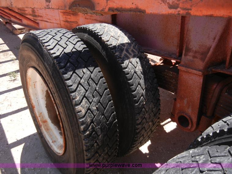 image for item A9739 1980 Hobbs trailer