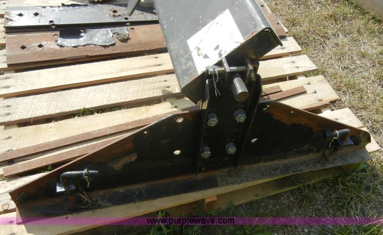image for item A9935 Fifth wheel hitch