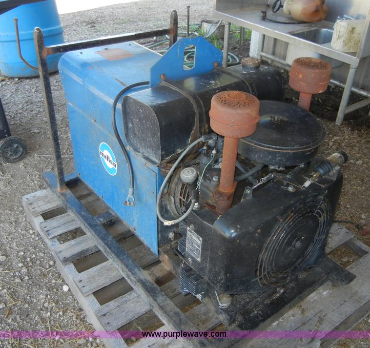 image for item A9974 Miller AEAD-200LE welder