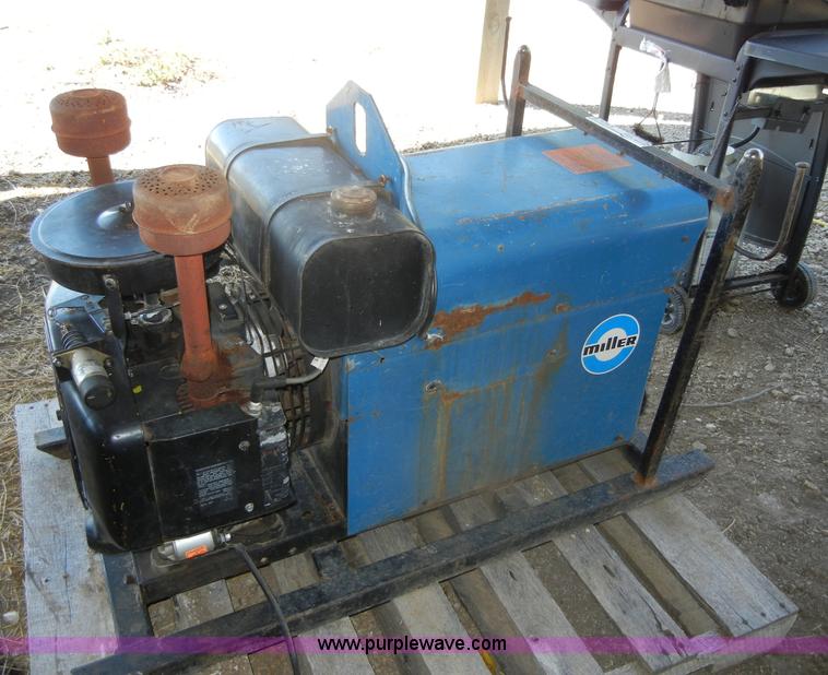 image for item A9974 Miller AEAD-200LE welder