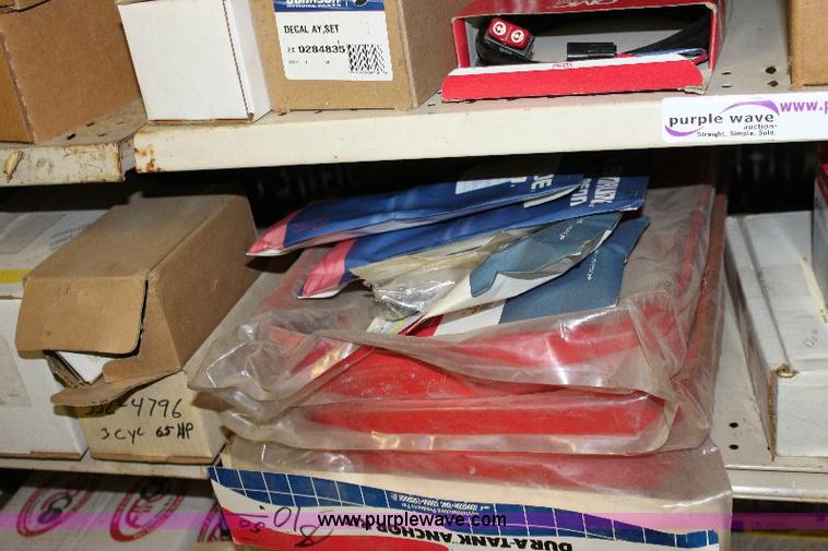 image for item B9917 Assorted boat parts